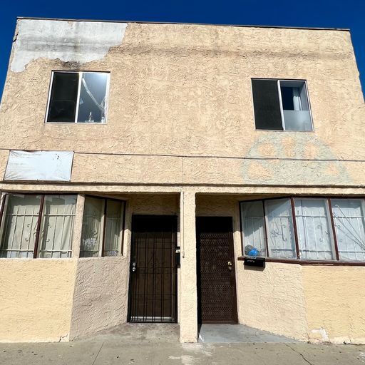 More Photos Of 10007 S San Pedro St, Los Angeles Apartments For Lease