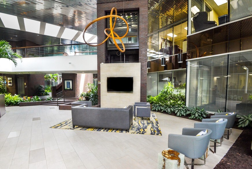 More Photos Of 3903 Northdale Blvd, Tampa Coworking Space