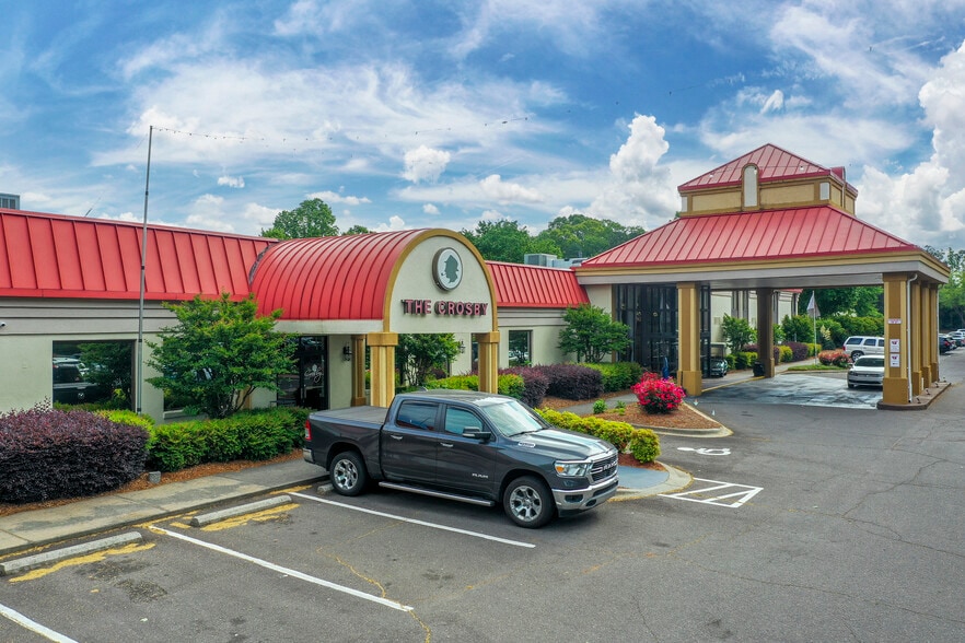 More Photos Of 6205 Ramada Dr, Clemmons Hotel For Sale