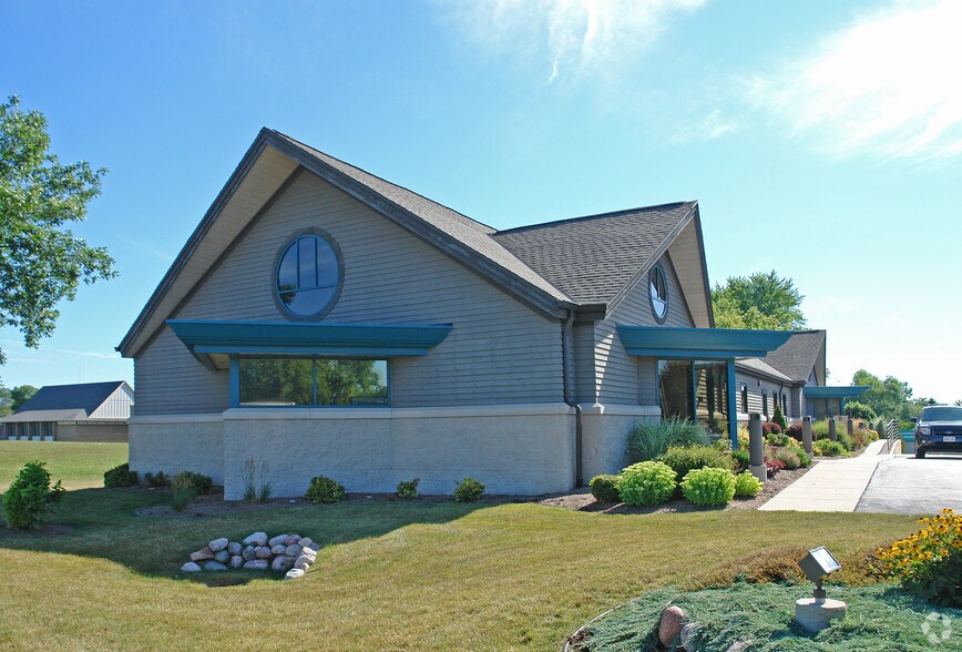 More Photos Of 1515 S Green Bay Rd, Racine Medical For Lease