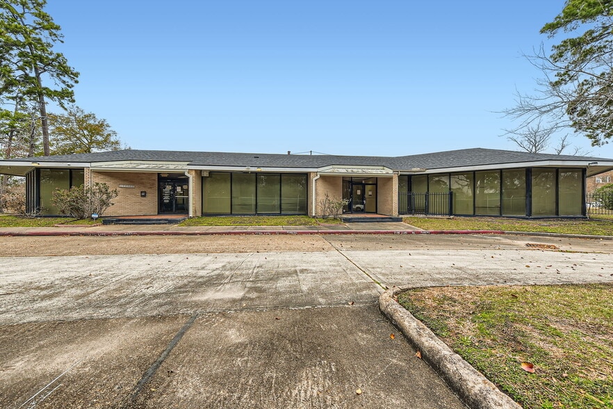 More Photos Of 14423 Cornerstone Village Dr, Houston Medical For Sale