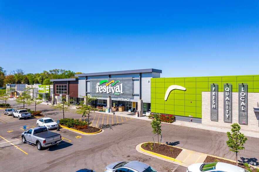 Primary Photo Of 4777 S 27th St, Greenfield Freestanding For Lease