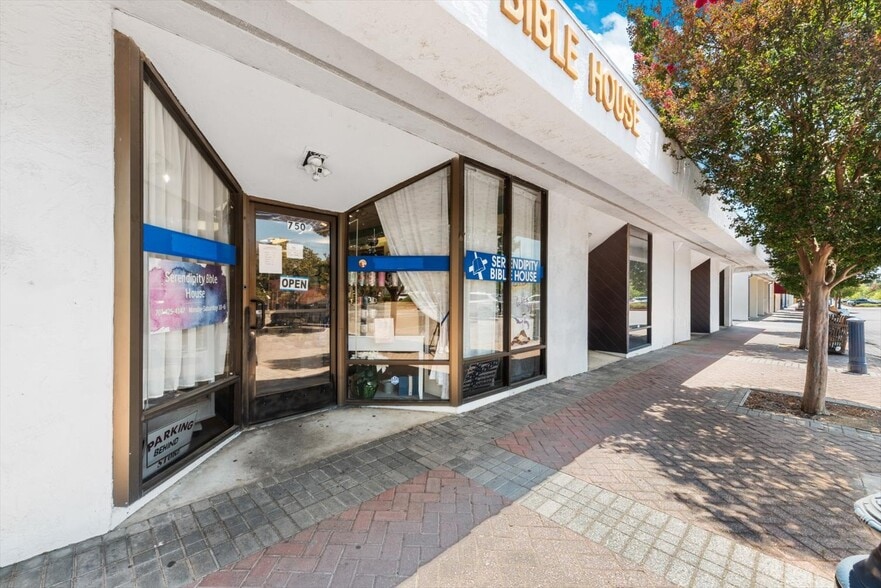 More Photos Of 945 Empire St, Fairfield Freestanding For Sale