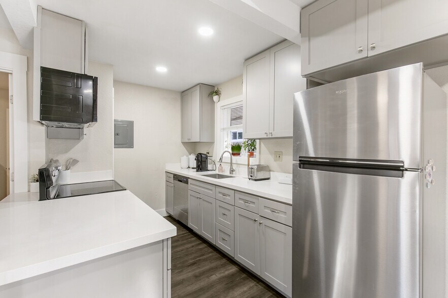 More Photos Of 673 James Ave, South Lake Tahoe Apartments For Sale