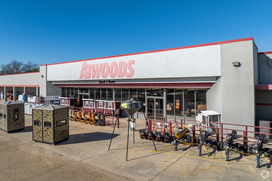 More Photos Of 1308 Main St, Crossett Unknown For Lease