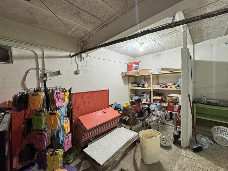 More Photos Of 162 S Atlantic Ave, Ormond Beach General Retail For Lease