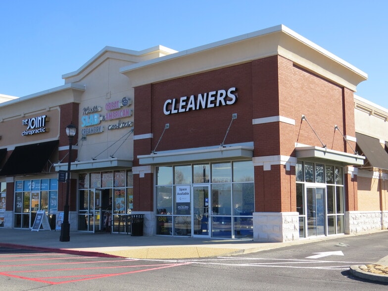 More Photos Of 840 S Glynn St, Fayetteville Unknown For Lease