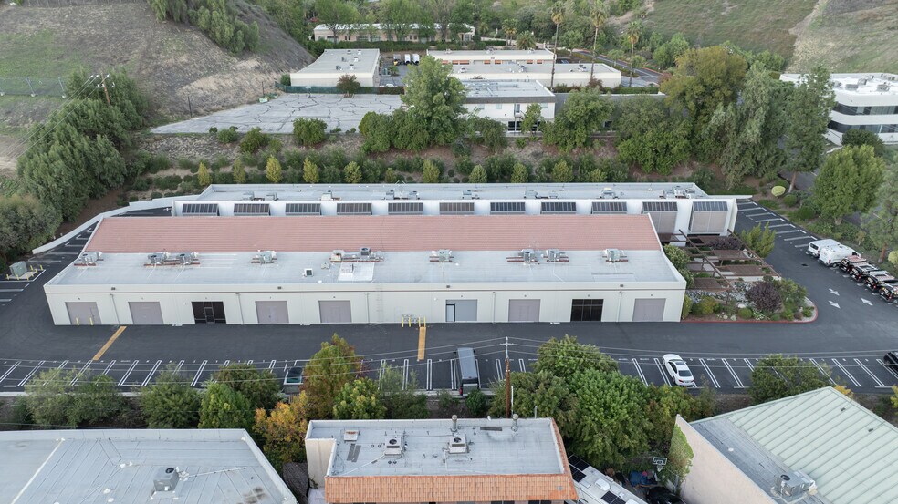 More Photos Of 23930-23978 Craftsman Rd, Calabasas Unknown For Lease