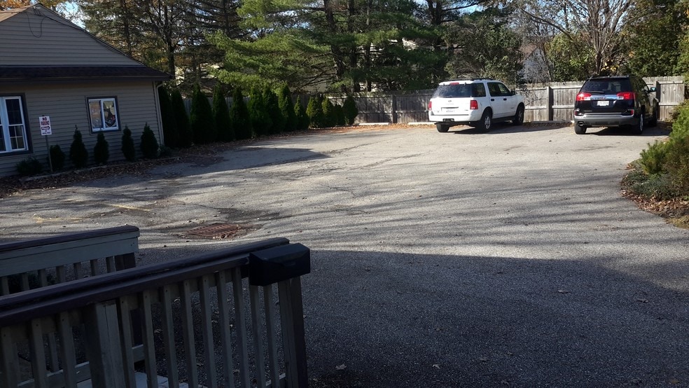 More Photos Of 30882 Lorain Rd, North Olmsted Office For Sale