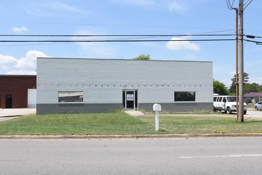 Primary Photo Of 1701 Central Pky SW, Decatur Warehouse For Lease