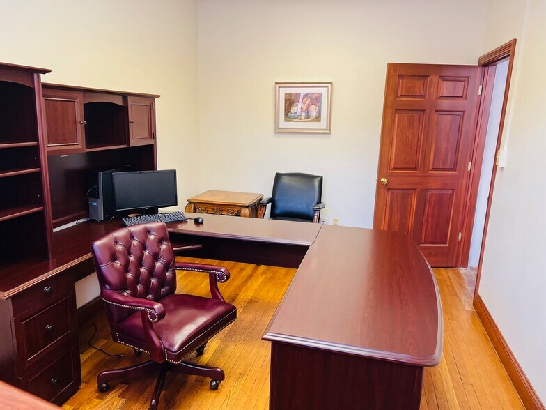 More Photos Of 232 Capitol St, Charleston Unknown For Lease