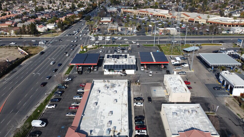 More Photos Of 8000 Mcnair Ln, Bakersfield Storefront Retail Office For Lease