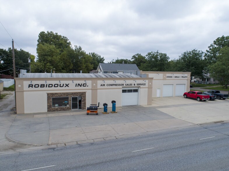 More Photos Of , Lincoln General Retail For Sale