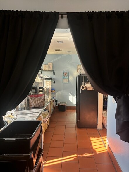 More Photos Of 6461 Brockton Ave, Riverside Restaurant For Sale