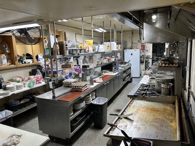 More Photos Of 122 S Union St, Bryan Restaurant For Sale