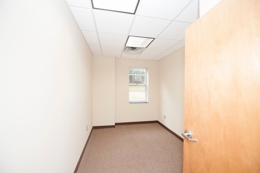 More Photos Of 80 W Welsh Pool Rd, Exton Medical For Lease