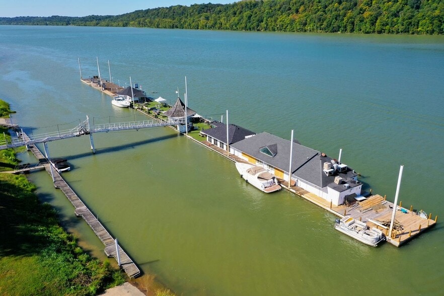 More Photos Of 1900 Victory Ln, Prospect Marina For Sale