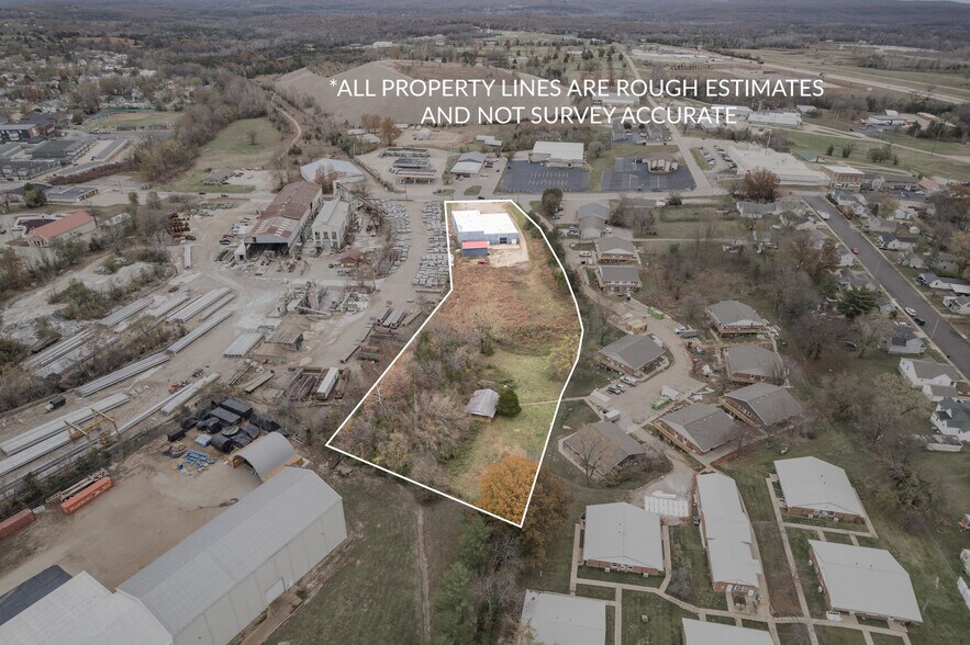 More Photos Of 519 Benham St, Bonne Terre Light Manufacturing For Sale