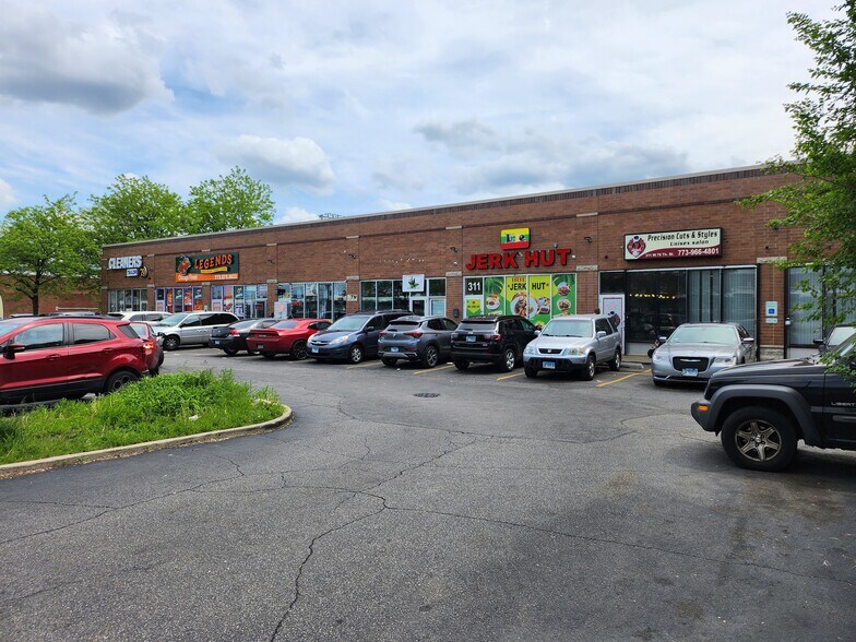 More Photos Of 301-315 W 79th St, Chicago General Retail For Sale