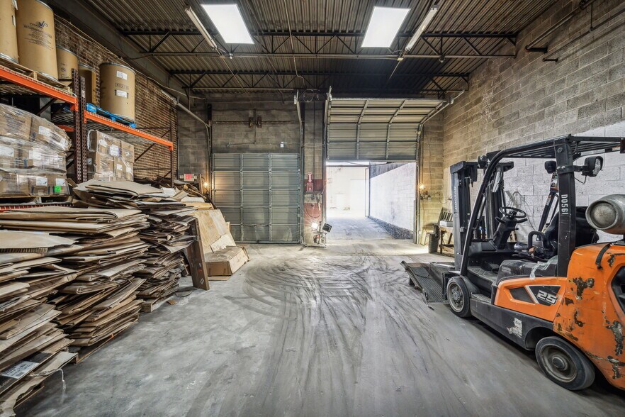 More Photos Of 2901 N 18th St, Philadelphia Warehouse For Sale
