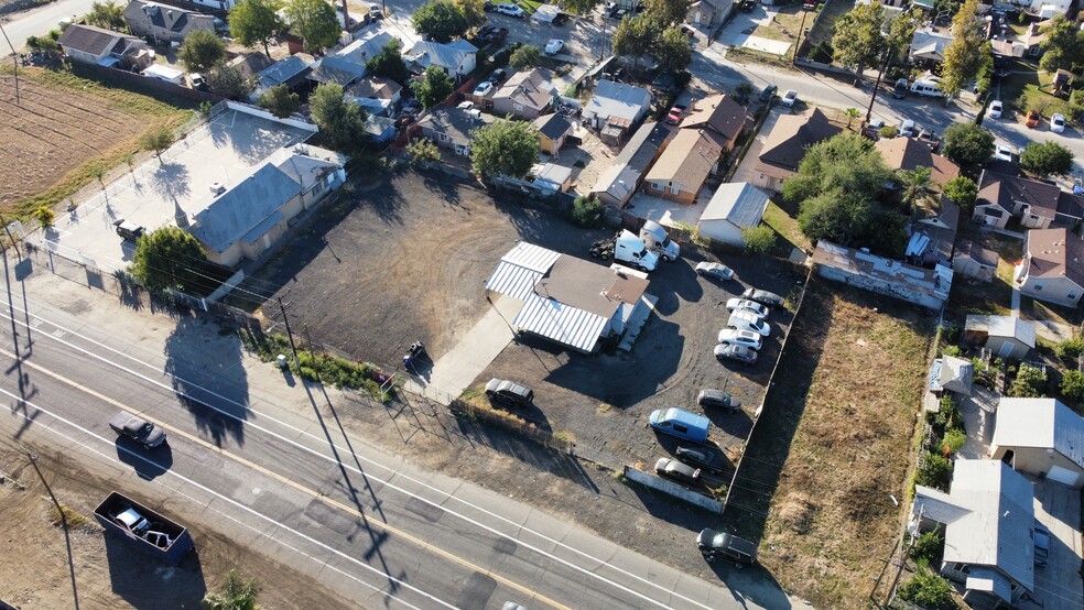 Primary Photo Of 24229 5th St, San Bernardino Distribution For Sale