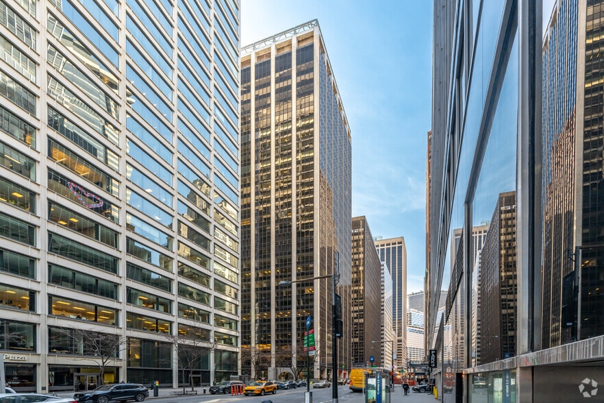 Primary Photo Of 100 Wall St, New York Office For Lease