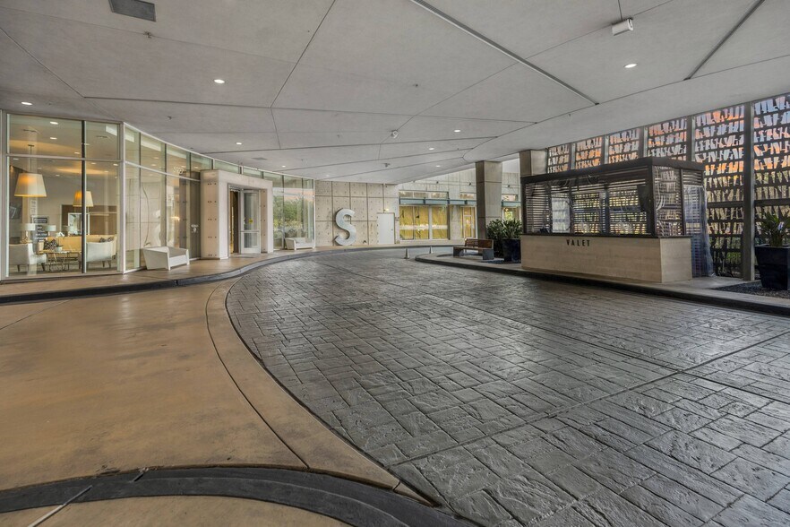 More Photos Of 5927 Almeda Rd, Houston Apartments For Lease