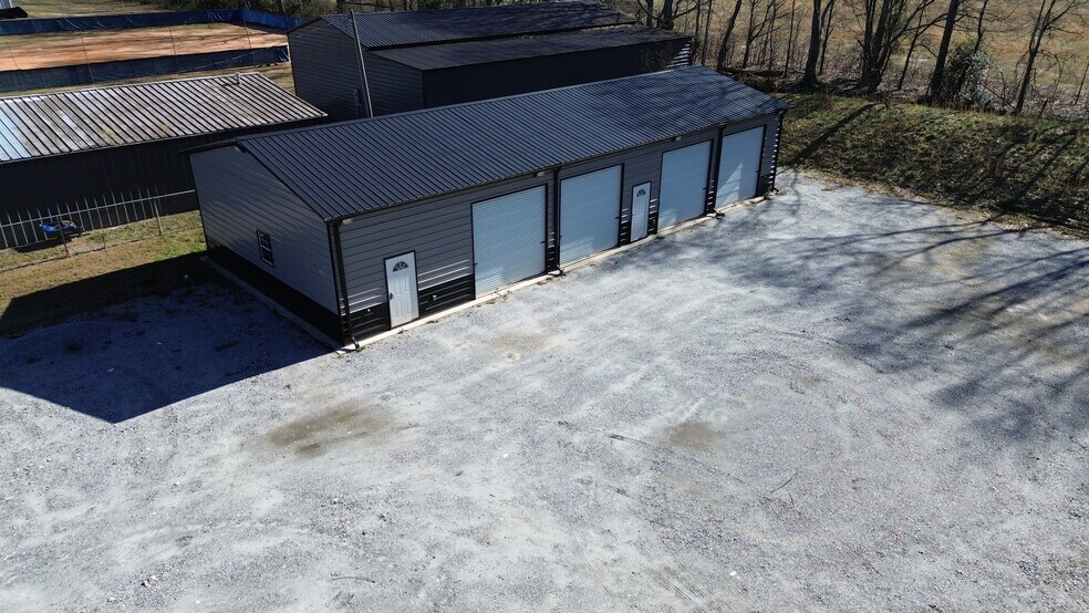 More Photos Of 131 Extended Ln, Anderson Light Distribution For Lease