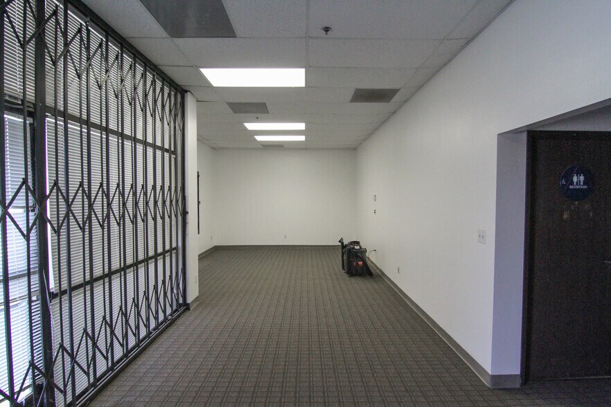 More Photos Of 45440 Trevor Ave, Lancaster Warehouse For Sale