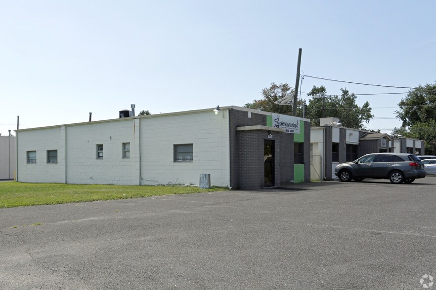 More Photos Of 448 Whitehead Rd, Hamilton Unknown For Lease
