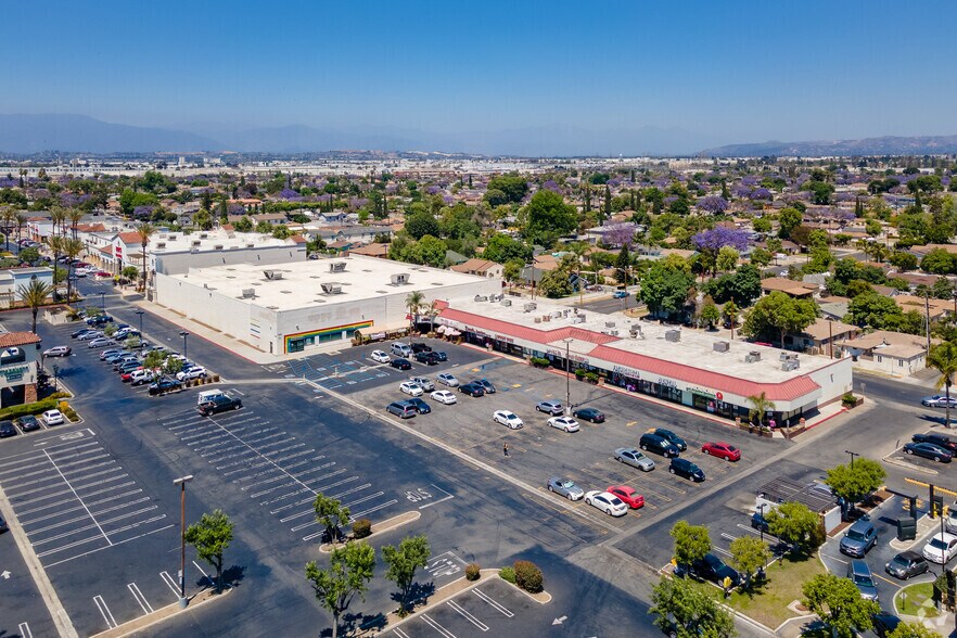 More Photos Of 7110-7126 Eastern Ave, Bell Gardens Storefront For Lease