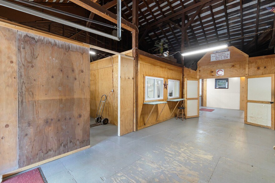More Photos Of 8018 Northwestern Tpke, Keyser General Retail For Sale