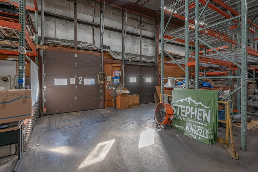 More Photos Of 35 Pine St, Manchester Manufacturing For Lease