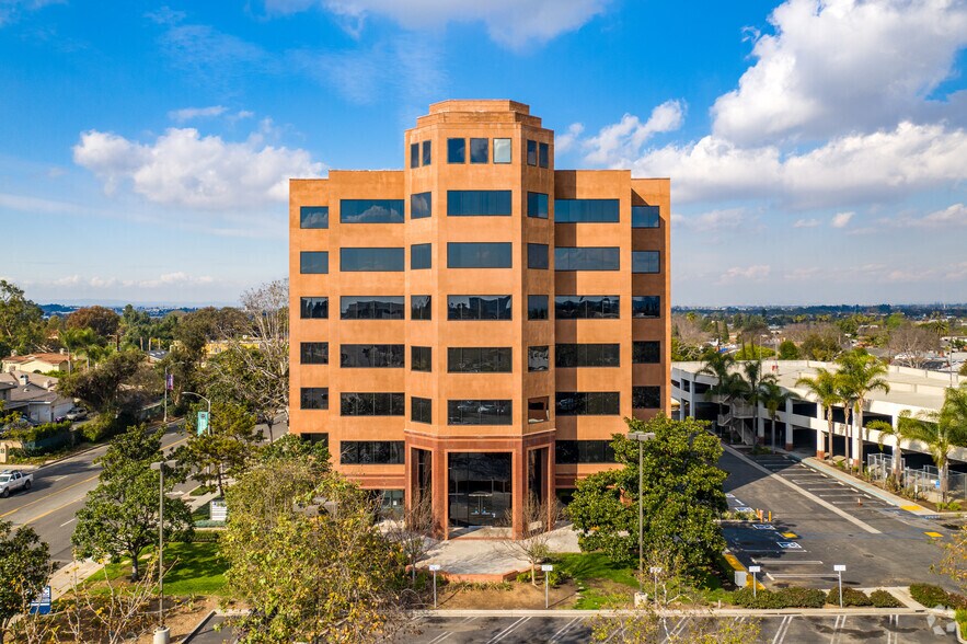 More Photos Of 4300 Long Beach Blvd, Long Beach Office For Lease