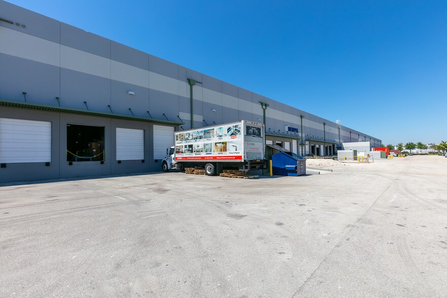 More Photos Of 2005-2185 NW 115th Ave, Miami Manufacturing For Lease