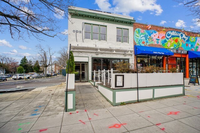 Primary Photo Of 5534 Connecticut Ave NW, Washington Restaurant For Sale