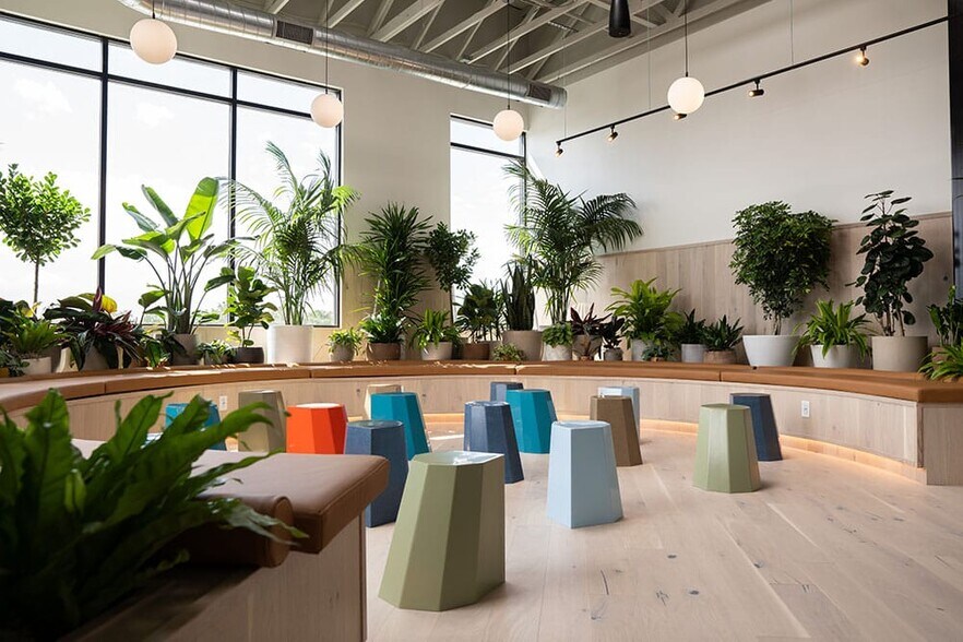 More Photos Of 837 N 34th St, Seattle Coworking Space