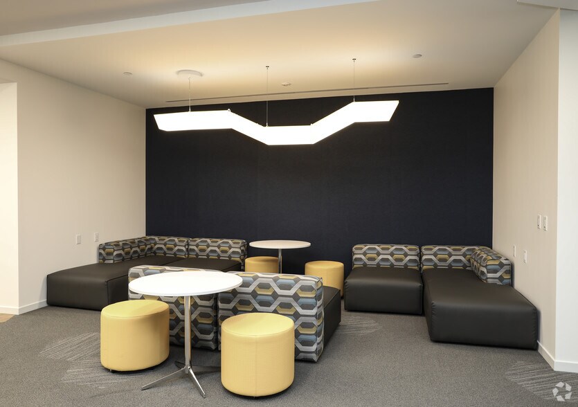 More Photos Of 8521 Leesburg Pike, Vienna Office For Lease