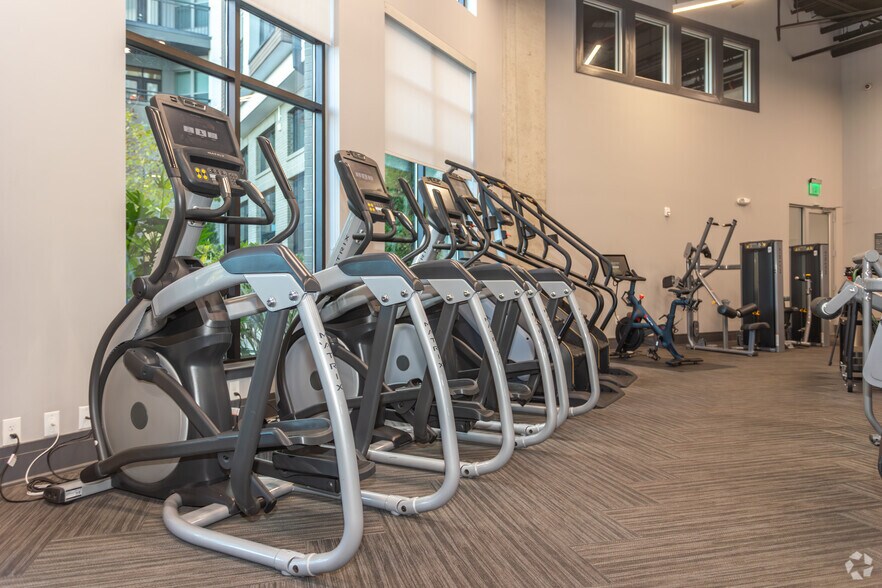 More Photos Of 145 New Bern St, Charlotte Apartments For Lease