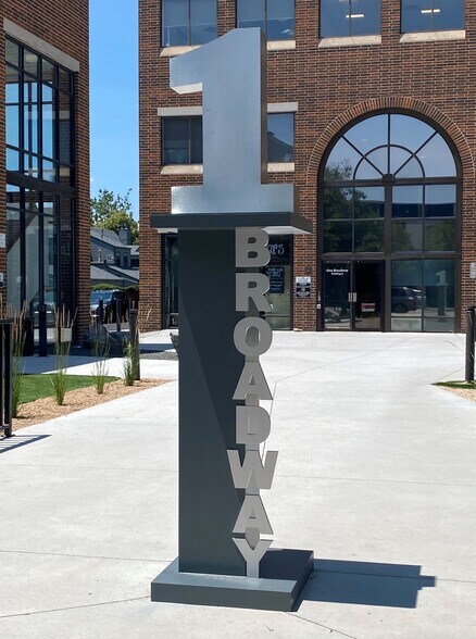 Primary Photo Of 1 Broadway, Denver Unknown For Lease