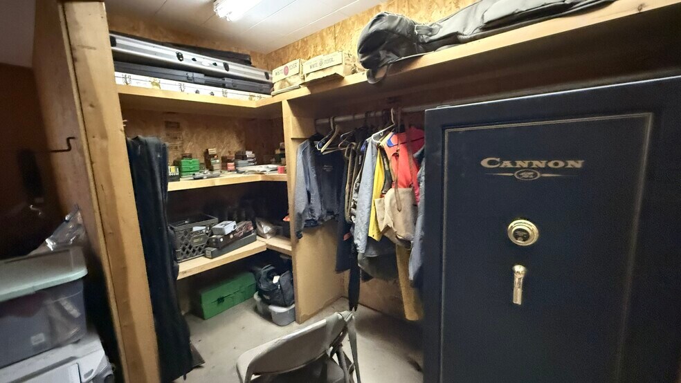 More Photos Of 9506 F M 835, Slaton Sports And Entertainment For Sale