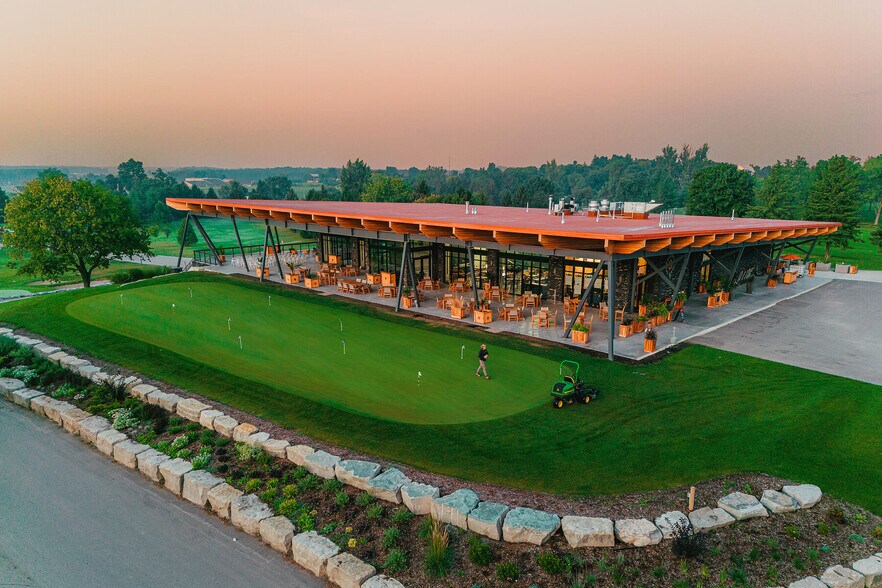 More Photos Of 324183 Mount Elgin Rd, South-West Oxford Golf Course Driving Range For Sale