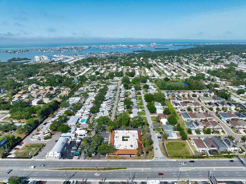 More Photos Of 5666 Seminole Blvd, Seminole Office For Sale