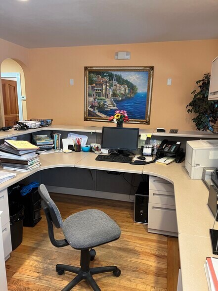 More Photos Of 137 Mt Rose St, Reno Office Residential For Lease