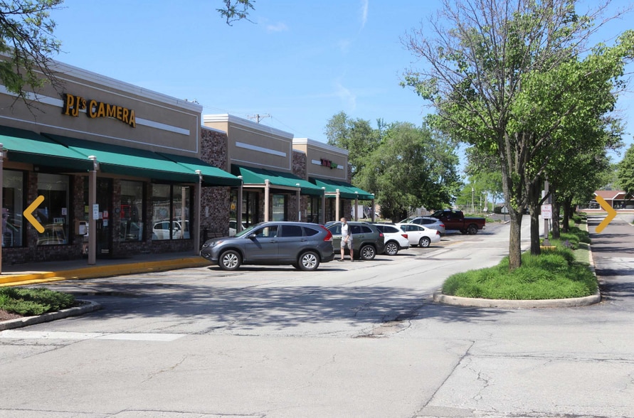 More Photos Of 650 Roosevelt Rd, Glen Ellyn General Retail For Lease