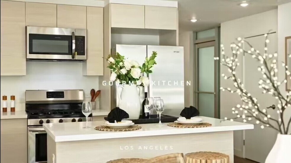 More Photos Of 1245 N New Hampshire Ave, Los Angeles Apartments For Sale