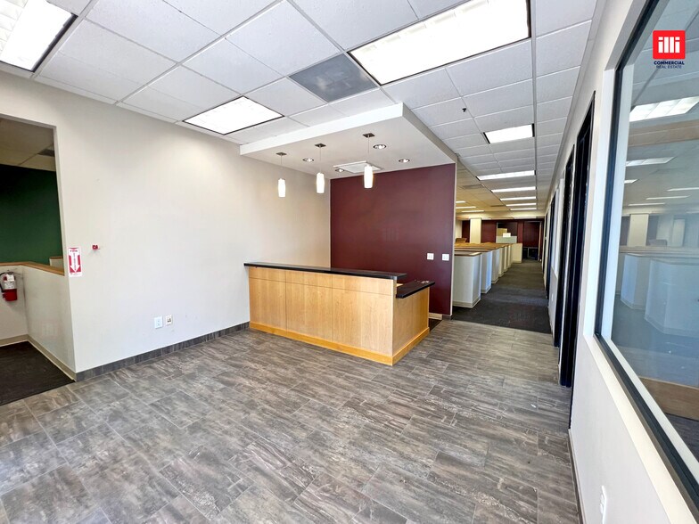 More Photos Of 13300 Ventura Blvd, Sherman Oaks Storefront Retail Office For Lease