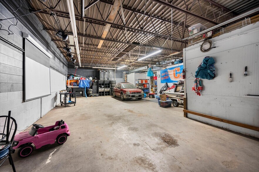 More Photos Of 614 W Central Ave, Wiggins General Retail For Sale