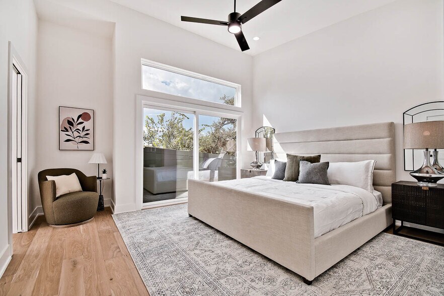 More Photos Of 204 9th St, Bentonville Apartments For Sale