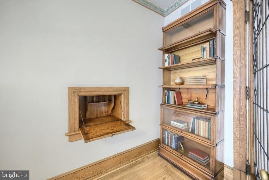 More Photos Of 119 Baltimore St, Hanover Office Residential For Sale